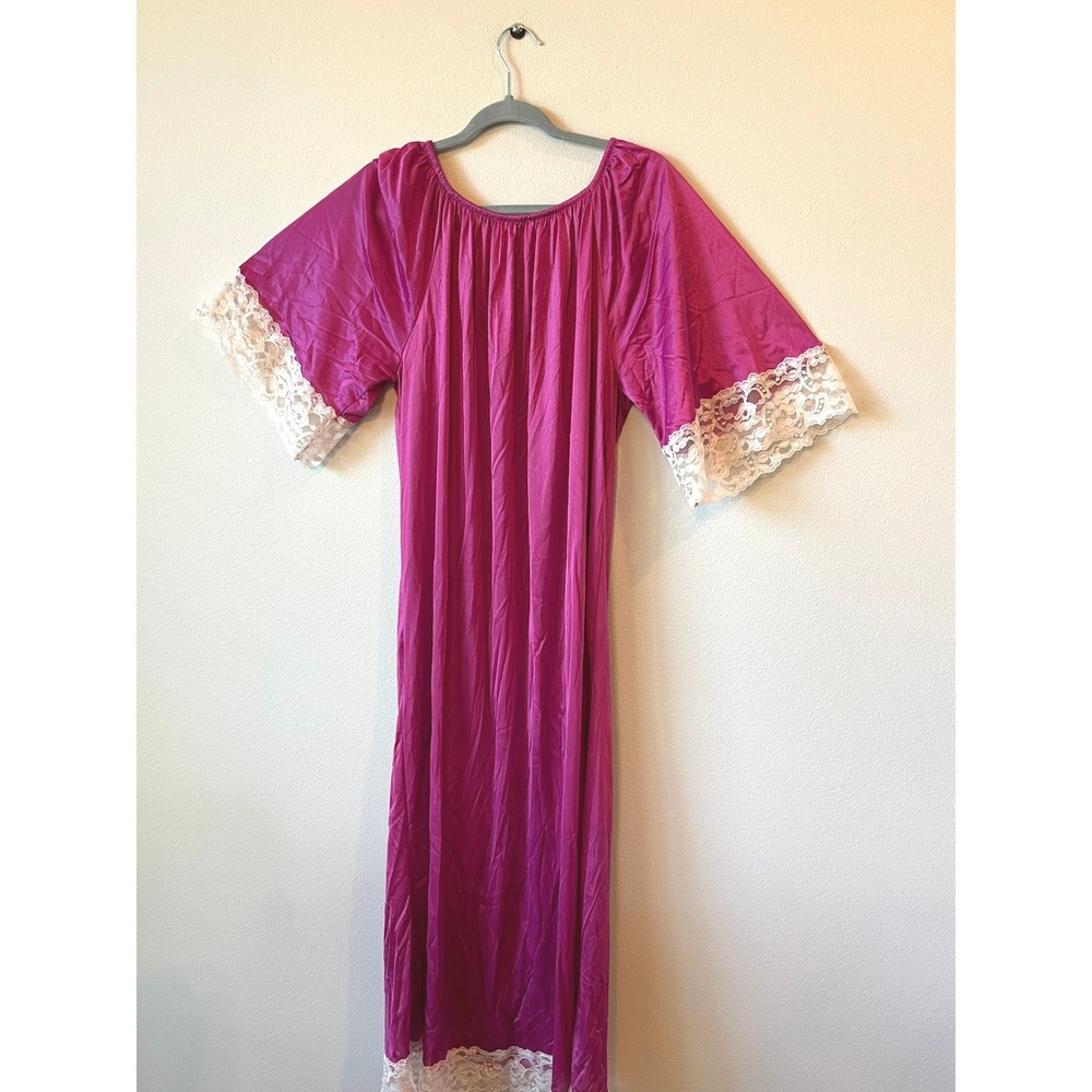 Vintage Erica Loren New York Magenta Pink Nylon Lace Trim Nightgown Size 44